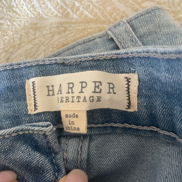 Really good jeans! Only worn once - Picture 2 of 2